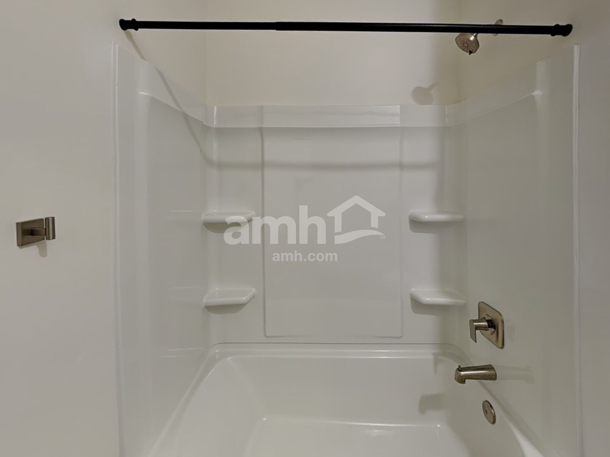 Building Photo - 3354 Fields Ave