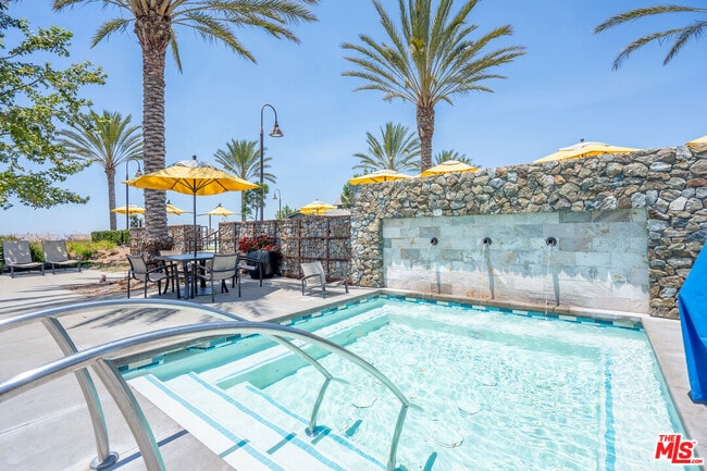 Building Photo - 61 Harness Wy