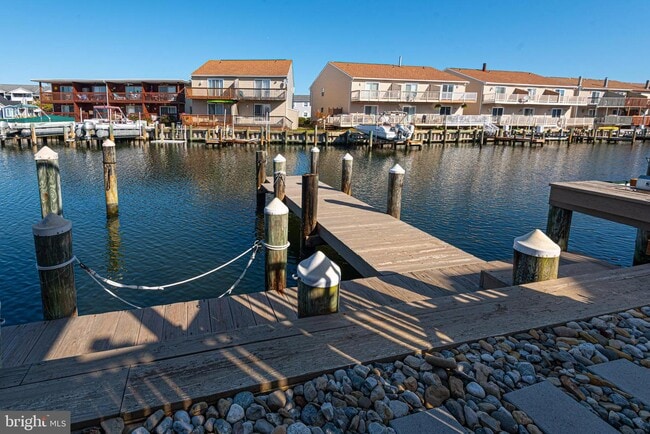 Building Photo - 148 Captains Quarters Rd