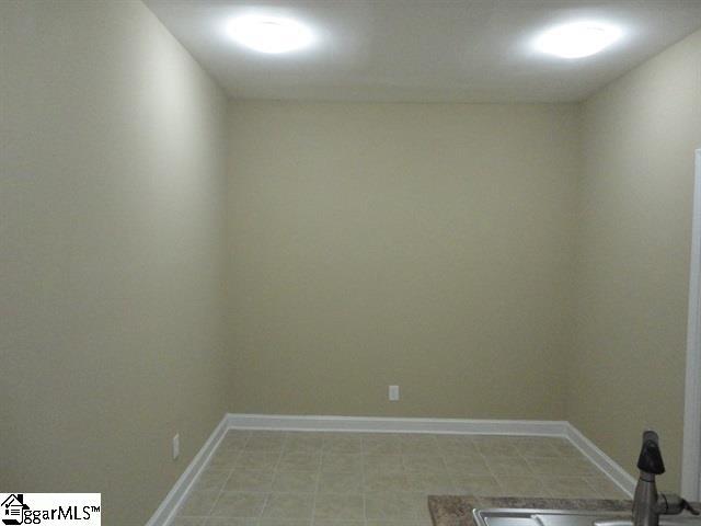 Building Photo - 1 Greenview Dr