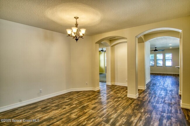 Building Photo - 8087 Quimby Ct