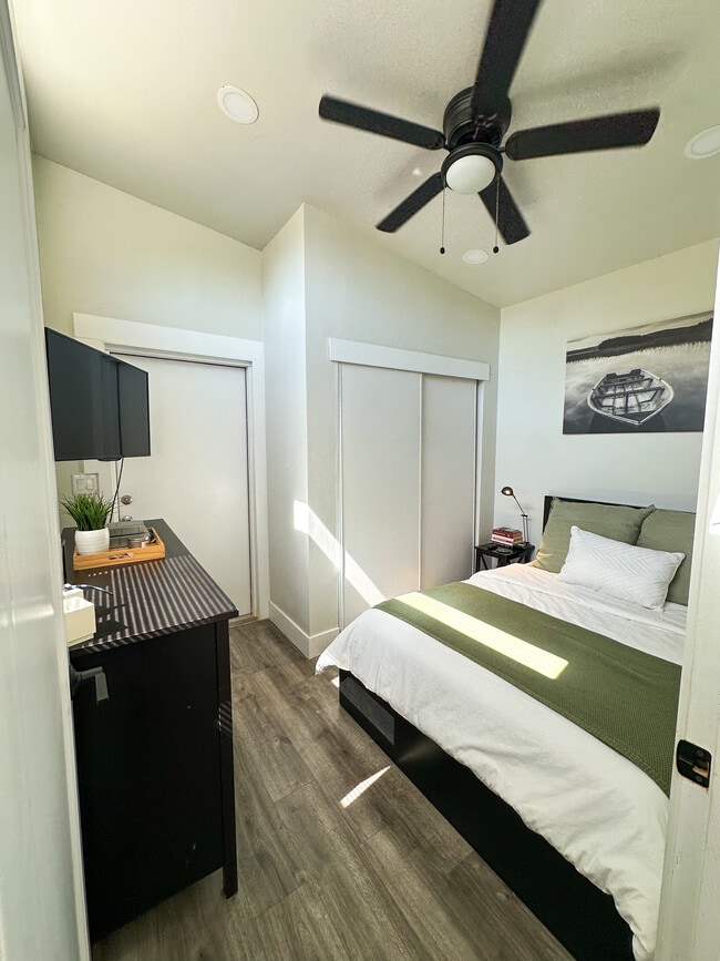 Building Photo - 1839 44th St