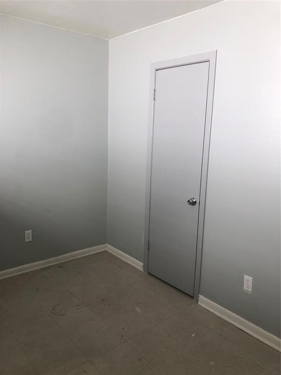 Building Photo - 404 James