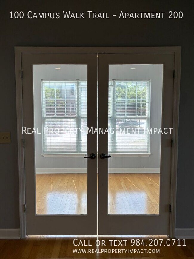 Building Photo - 100 Campus Walk Trl