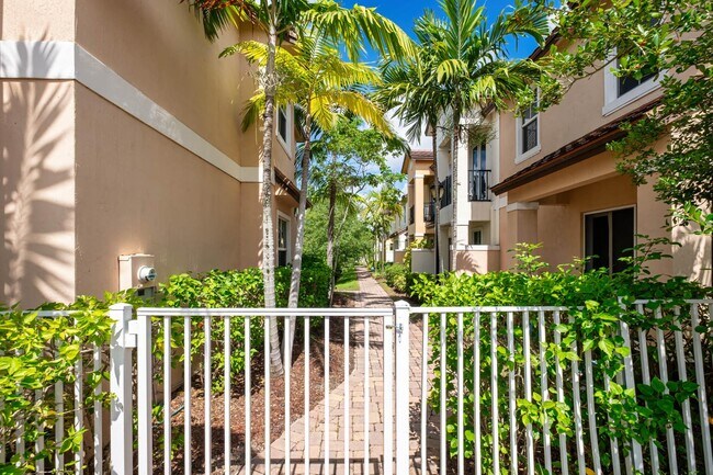 Building Photo - 7651 NW 88 Terrace