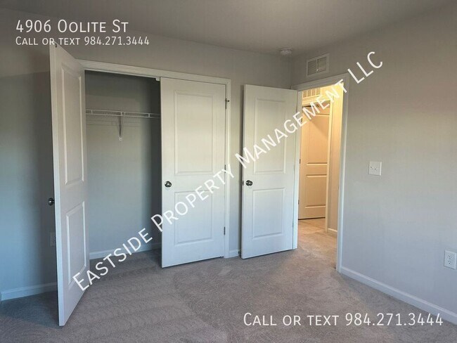 Building Photo - 4906 Oolite St