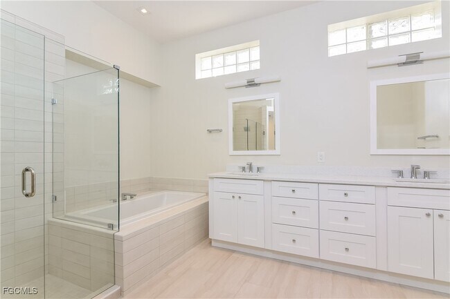 Building Photo - 214 Vestavia Dr