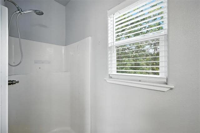 Building Photo - 986 S 6th Ave