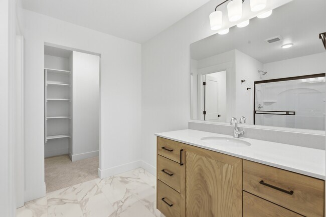 Building Photo - 2144 E Deep Purple Ln