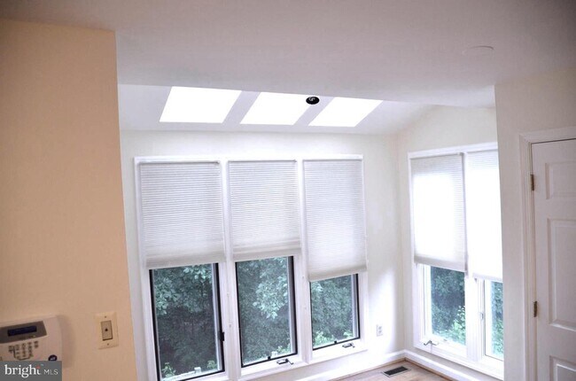 Building Photo - 6086 Joust Ln