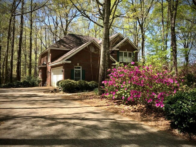 Building Photo - Beautiful Home in Asheton Park - SUBLEASE ...