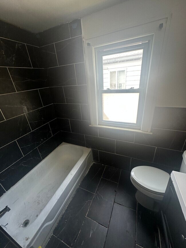 Building Photo - 16171 Santa Rosa Dr