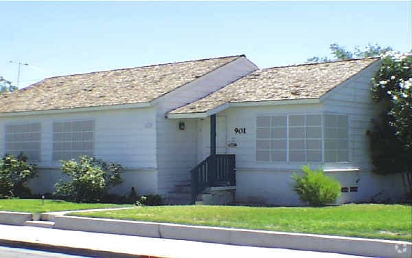 Building Photo - Nolana Apartments