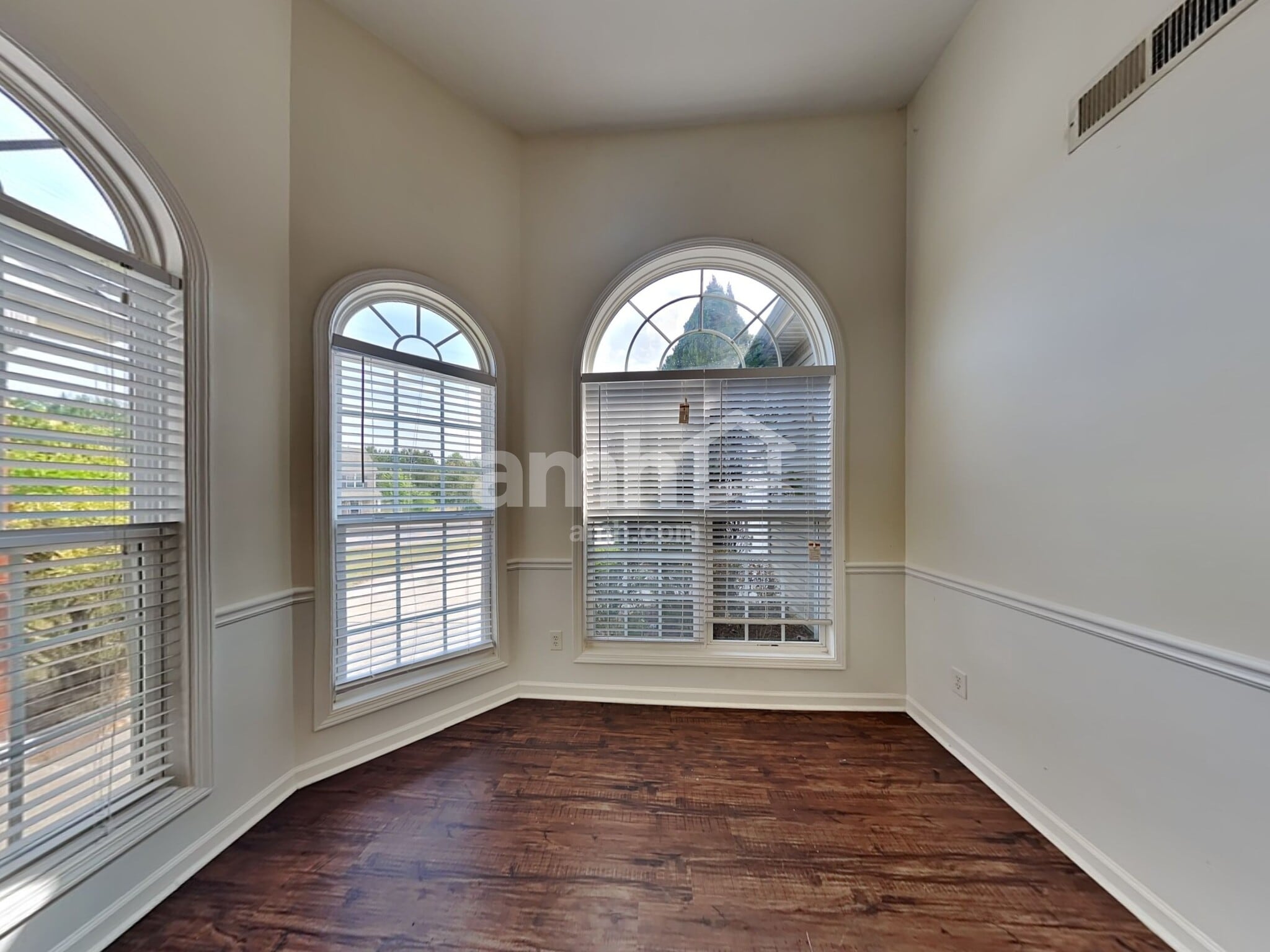 Building Photo - 3805 Hawk Tail Drive