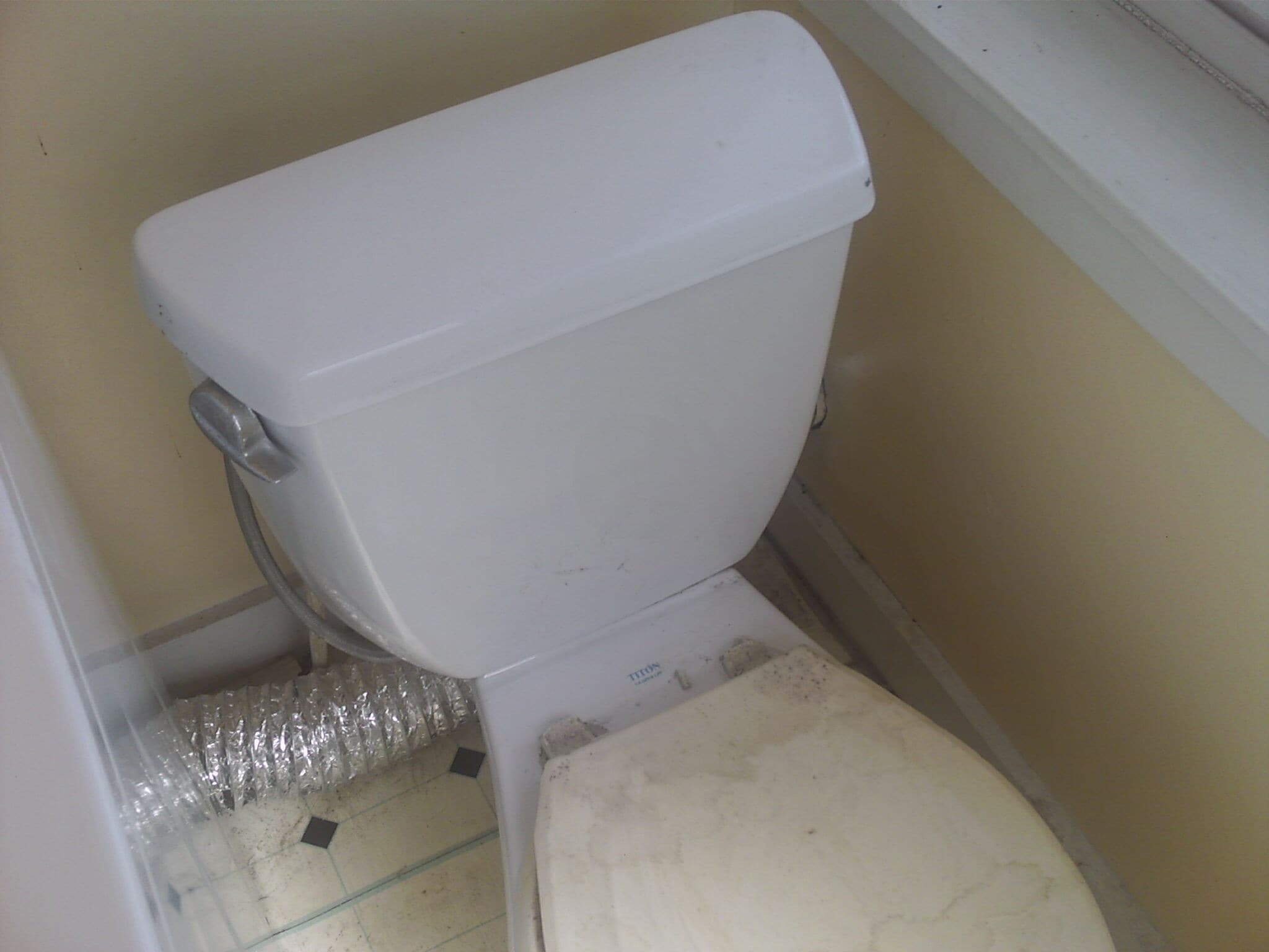 2nd toilet - 1328 Illinois Ave