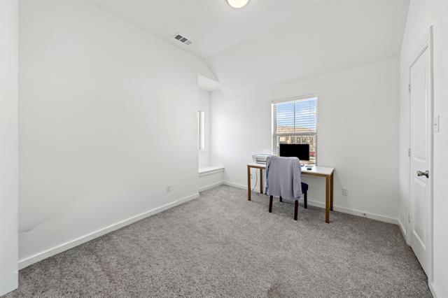 Building Photo - 1136 Queensdown Wy