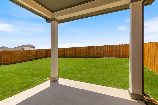 Building Photo - 244 Little Grn Trl