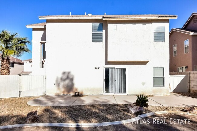 Building Photo - FLAWLESS Two-Story, 3-Bedroom, in GATED CO...