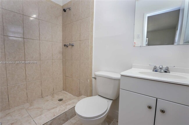 Building Photo - 200 SW 64th Way