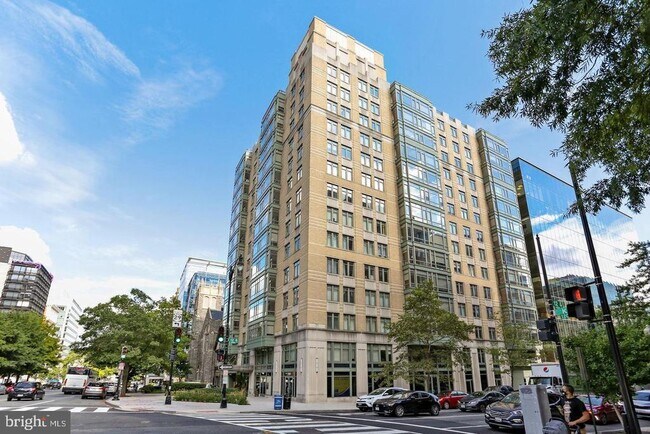Building Photo - 1150 K St NW