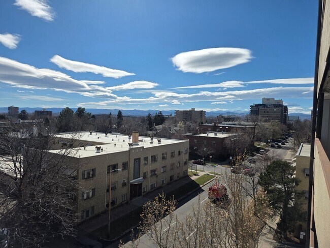 Building Photo - Location, Location… and Absolutely Incredible Views!