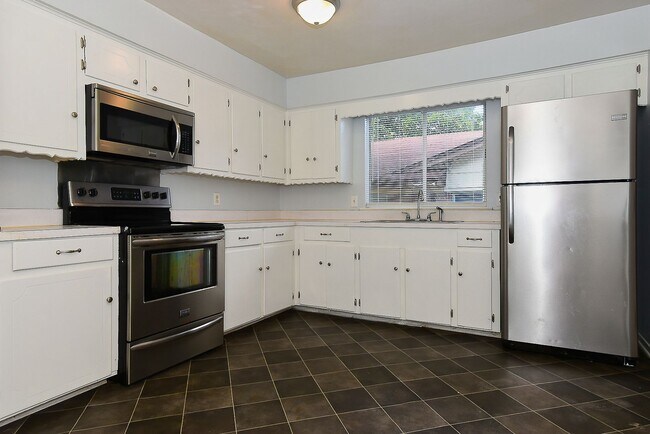 Building Photo - 6508 Finch-House