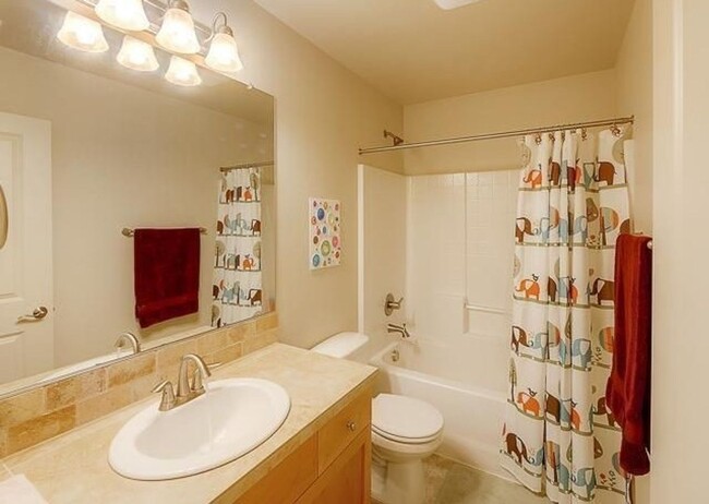 Building Photo - Beautiful 4 Bedroom Home In Villebois!
