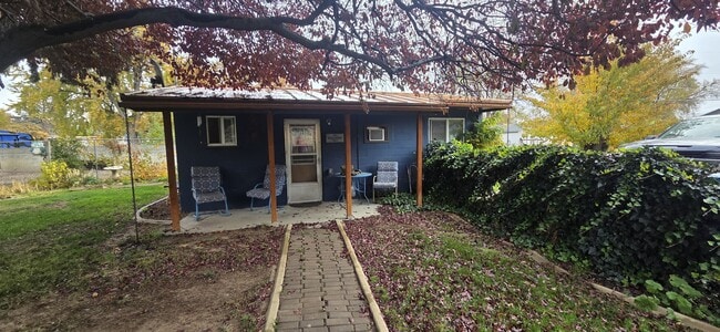 Primary Photo - 1150 E Jackson St