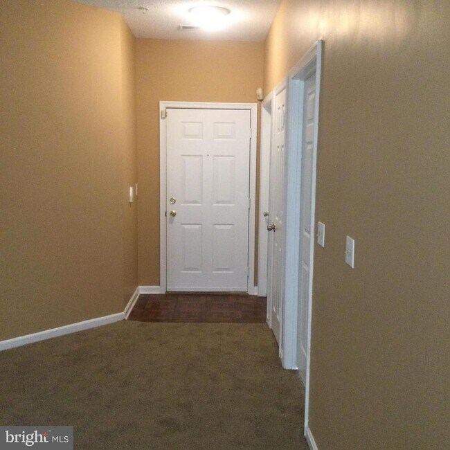 Building Photo - 7417 Hindon Cir