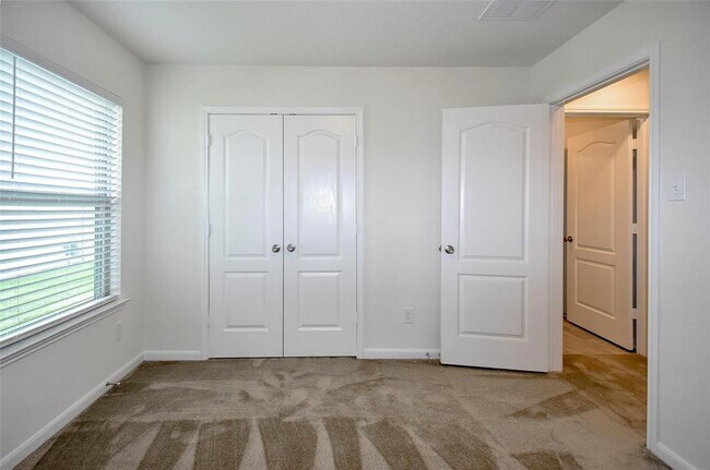 Building Photo - 11663 Rosewood Forest Ct