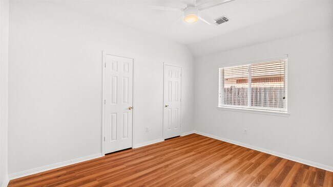 Building Photo - 20910 Deauville Dr