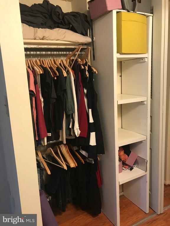 Building Photo - 8320 Brookvale Ct