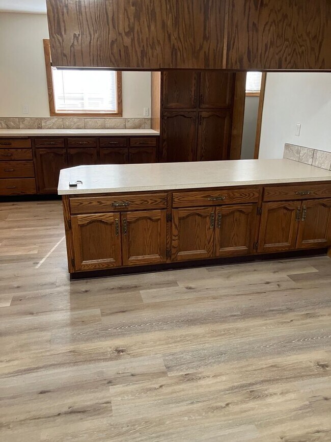 Building Photo - 3 Bedroom 2 bath house in Newberg