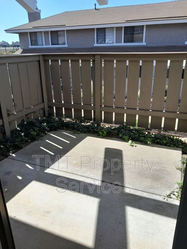 Building Photo - 1180 Sumner Pl