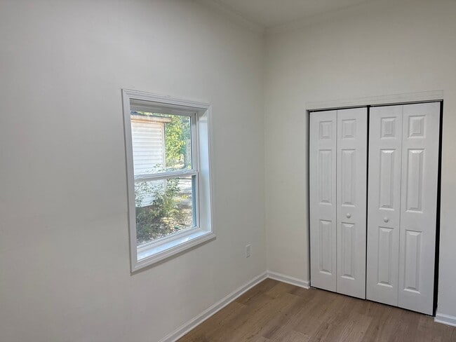 Building Photo - 3Bed 2Bath Home