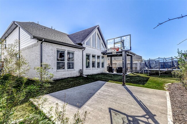 Building Photo - 31430 Vineyard Creek Dr