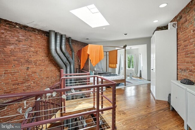 Building Photo - 1507 R St NW