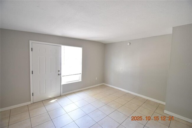 Building Photo - 9496 84th St