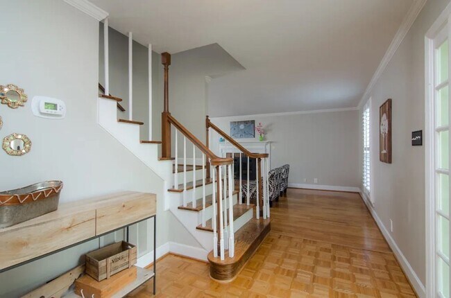 Building Photo - Fantastic Cottonwood 3BR Rental