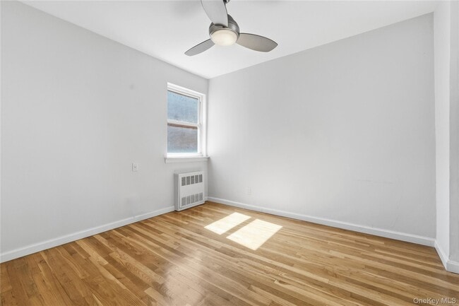 Building Photo - 59-17 Kissena Blvd