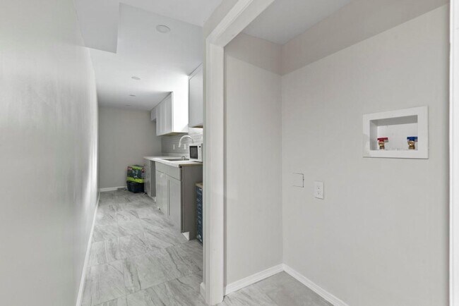 Building Photo - 1492 Tanglewood Way NW
