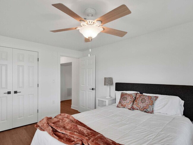 Building Photo - 1513 State Rd S-20-457