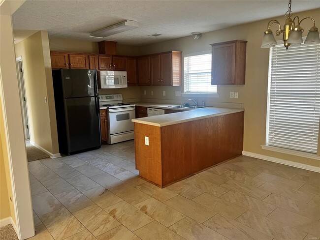 Building Photo - 801 Cottage Ln