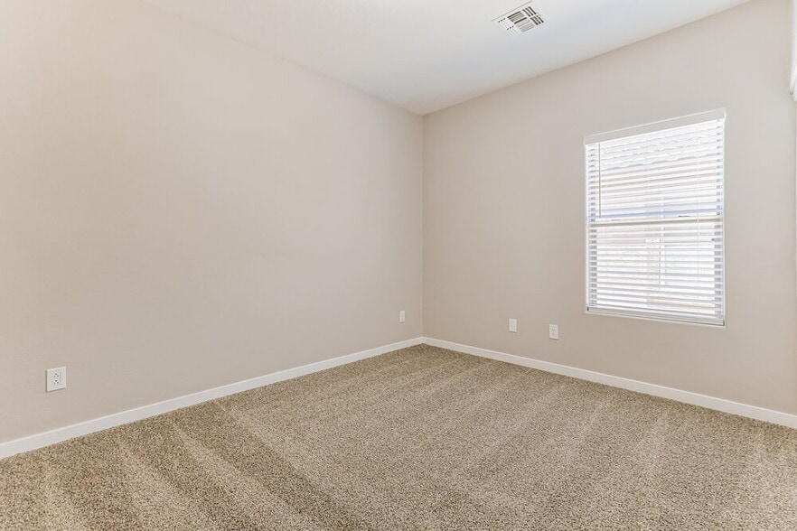 Building Photo - 22178 E Vía Del Palo