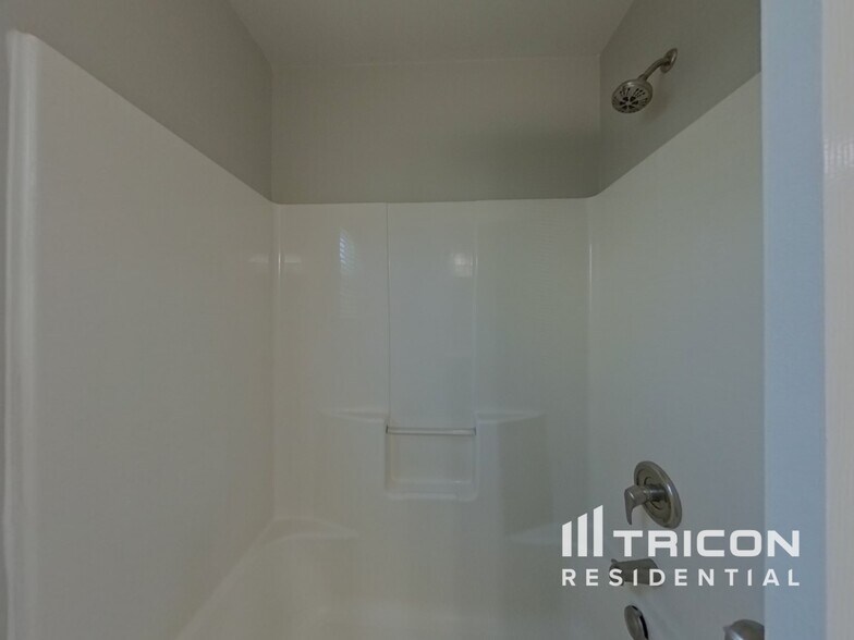 Building Photo - 2019 Slater Springs Dr