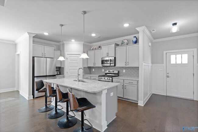 Building Photo - 6039 Margie Collins Dr SE