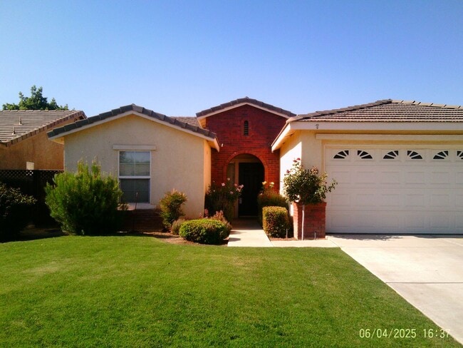 GRAND ISLAND PLACE !!! SEVEN OAKS - - GRAND ISLAND PLACE !!!  SEVEN OAKS -