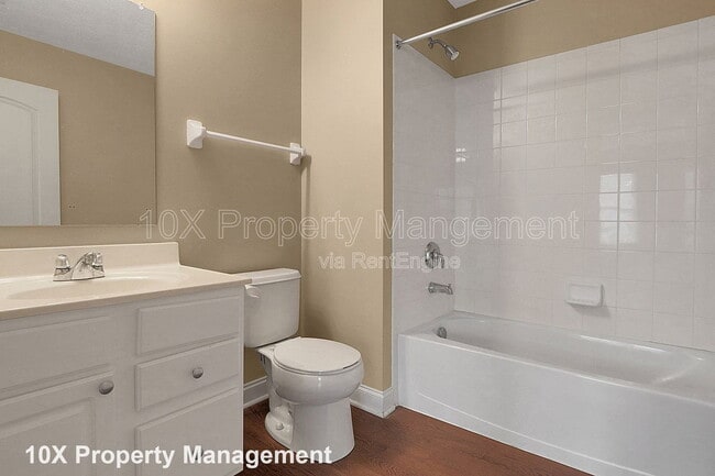 Building Photo - 1442 Bloomington Blvd