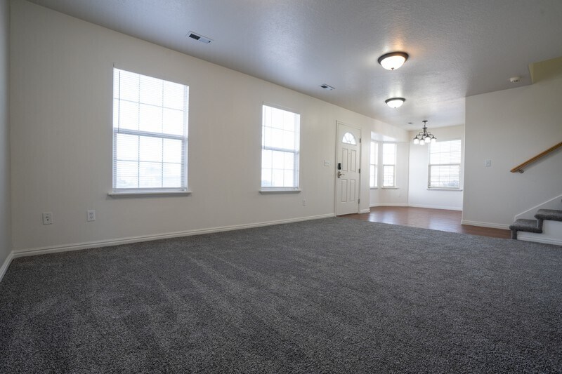 Building Photo - 1015 S 1850 W