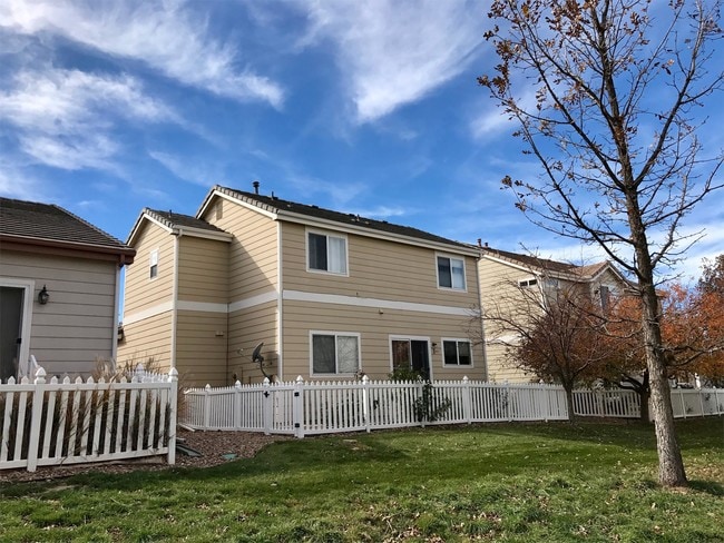 Building Photo - 13950 Adams St